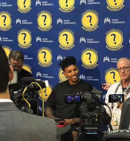 迪马：为荷兰队上演首秀的瓦伦特本来可以代表意大利队出战（迪马：完成荷兰首秀的瓦伦特原本有资格为意大利出战）