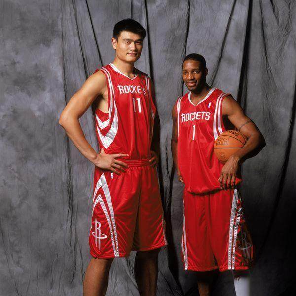 尼日利亚非洲杯大名单：奥斯梅恩领衔，卢克曼、伊沃比在列（尼日利亚公布非洲杯阵容：奥斯梅恩压阵，卢克曼、伊沃比入选）