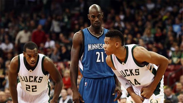 足球中超多队开始集训，主帅强调体能储备（中超多队集结开练，主帅力抓体能储备）