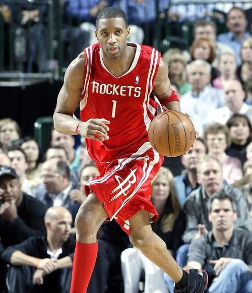 集锦：拉齐奥2-0卡利亚里（拉齐奥2比0力克卡利亚里：比赛集锦）