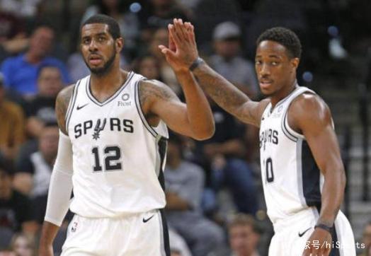 太阳报：奥利塞帮助埃泽适应枪手新生活，二人经常会在线下棋（太阳报：奥利塞助埃泽融入阿森纳新环境，两人常在网上下棋）