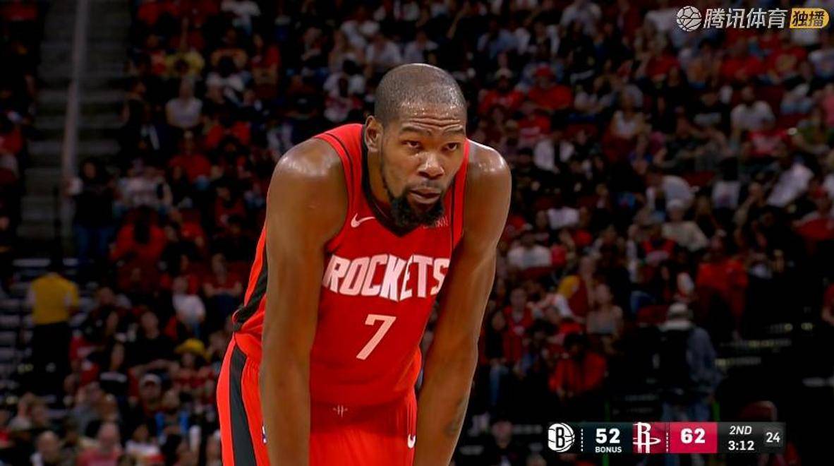 世体：阿根廷将于周四进行公开训练，预计将有近2万名球迷观看（世体：阿根廷周四开放训练课，预计吸引近两万球迷到场）