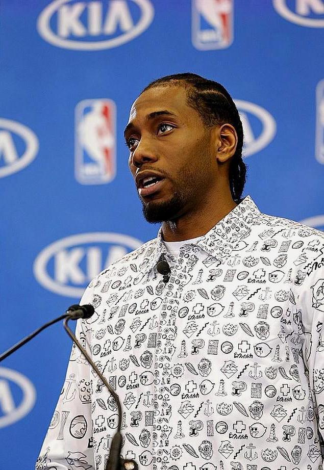 吴曦：在场上不知道其他场次的结果，现在只有做好自己（吴曦：赛场上不关心别处比分，关键是做好自己）