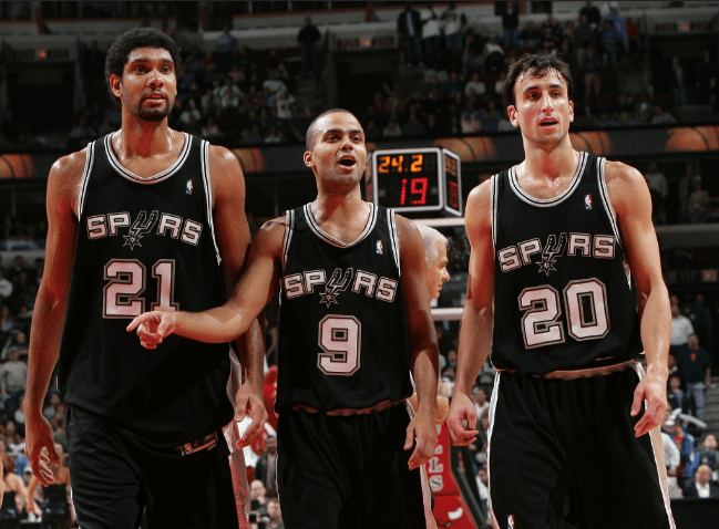 2025年至今，利雅得胜利卖出128万件球衣，迈阿密国际216.6万（2025年截至目前，利雅得胜利球衣销量128万件，迈阿密国际达216.6万件）