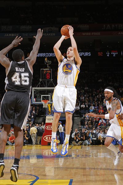 帕尔马vs博洛尼亚：铃木彩艳、马特奥-佩莱格里诺首发，奥尔索利尼、乔纳森-罗出战（帕尔马迎战博洛尼亚：铃木彩艳、马特奥-佩莱格里诺先发，奥尔索利尼、乔纳森-罗登场）