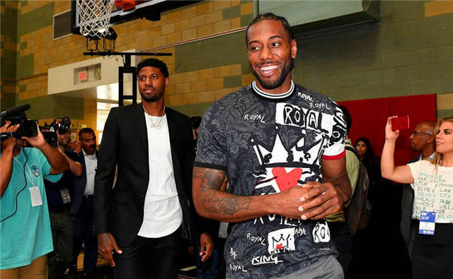 篮球火箭球员连续三场命中关键投篮（火箭球员三场连中关键投篮）