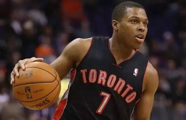 尤其是在他 尤其是在他